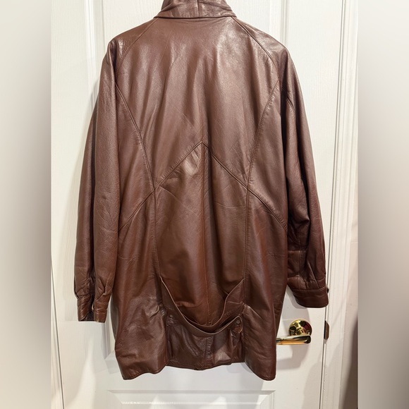 Vintage Brown Leather Coat - Picture 5 of 11